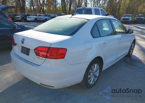 2011 Volkswagen Jetta 2.5L Se z USA, uszkodzony, nr VIN 3VWDZ7AJ2BM319355